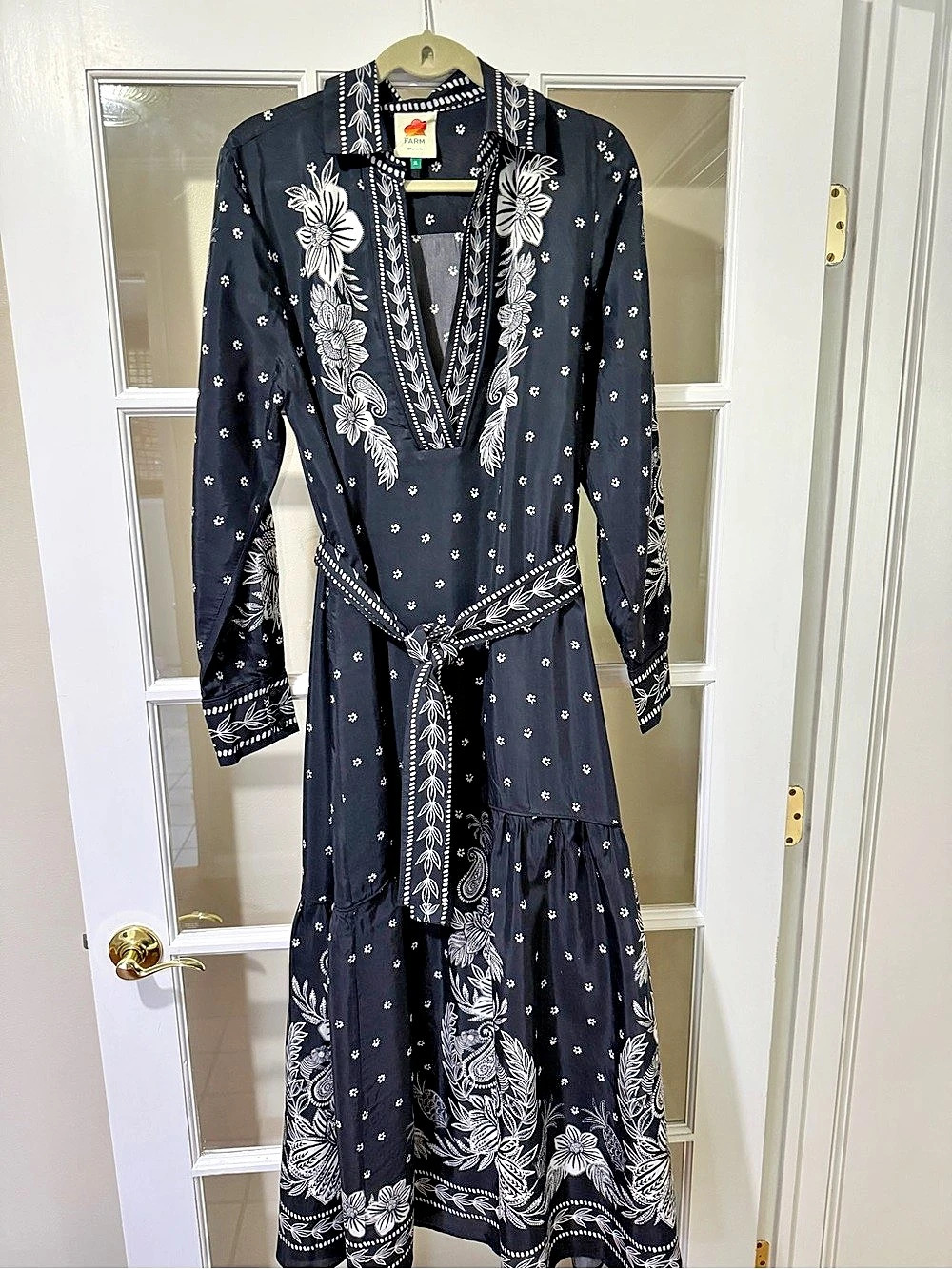 Farm Rio Palermo Long-Sleeve Belted Midi Dress Black & White XL